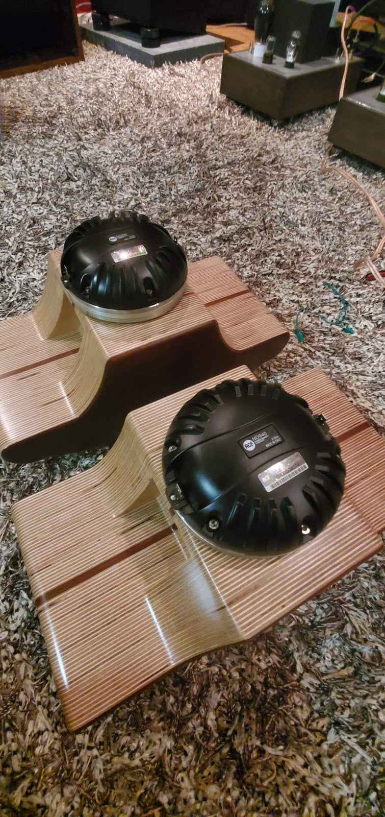 ES-600 Horn with RCF ND-940 – Joseph Crowe