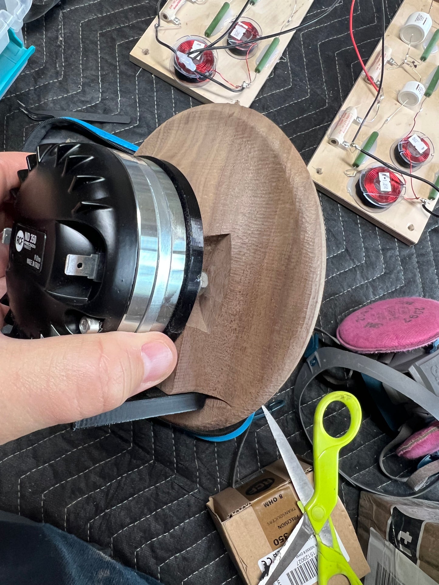 2kHz ES Circular Horn No.2438