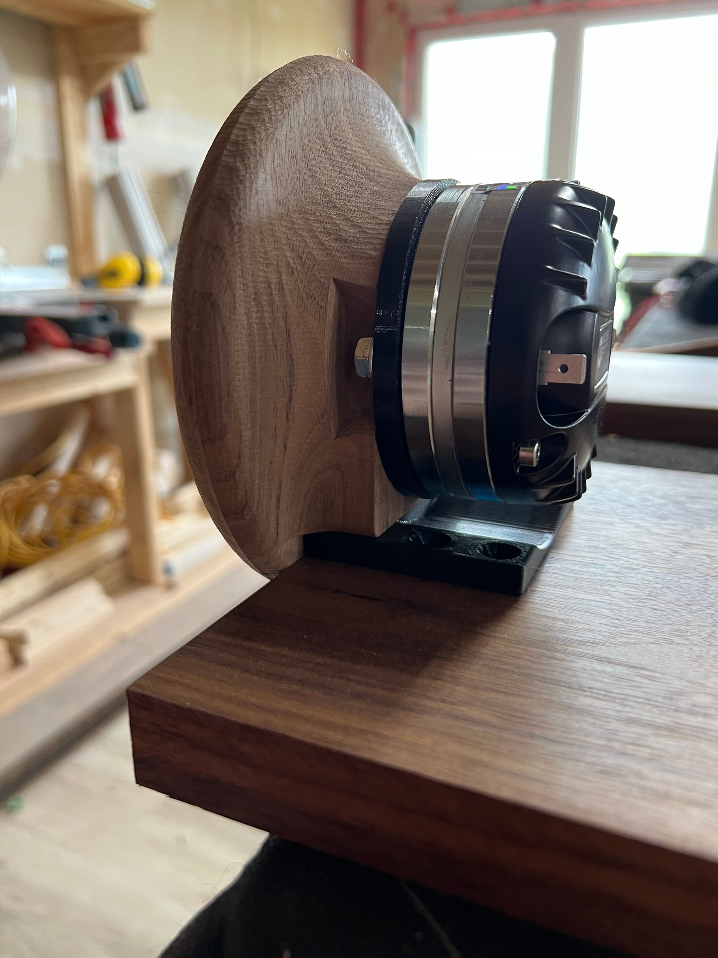 2kHz ES Circular Horn No.2438