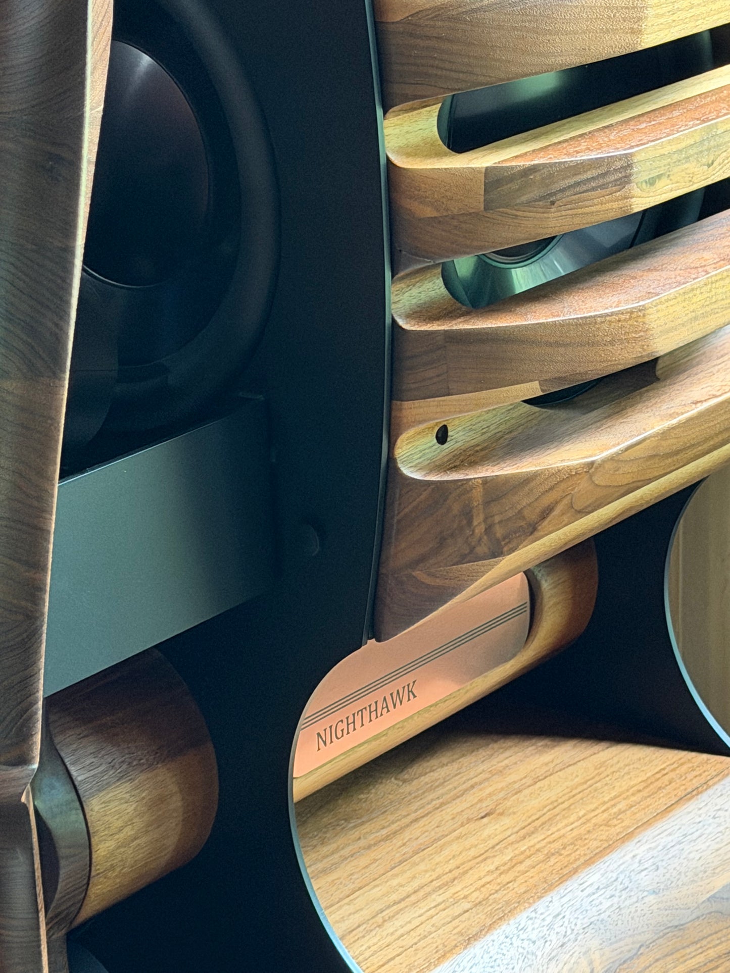 Nighthawk Speaker System No.1636