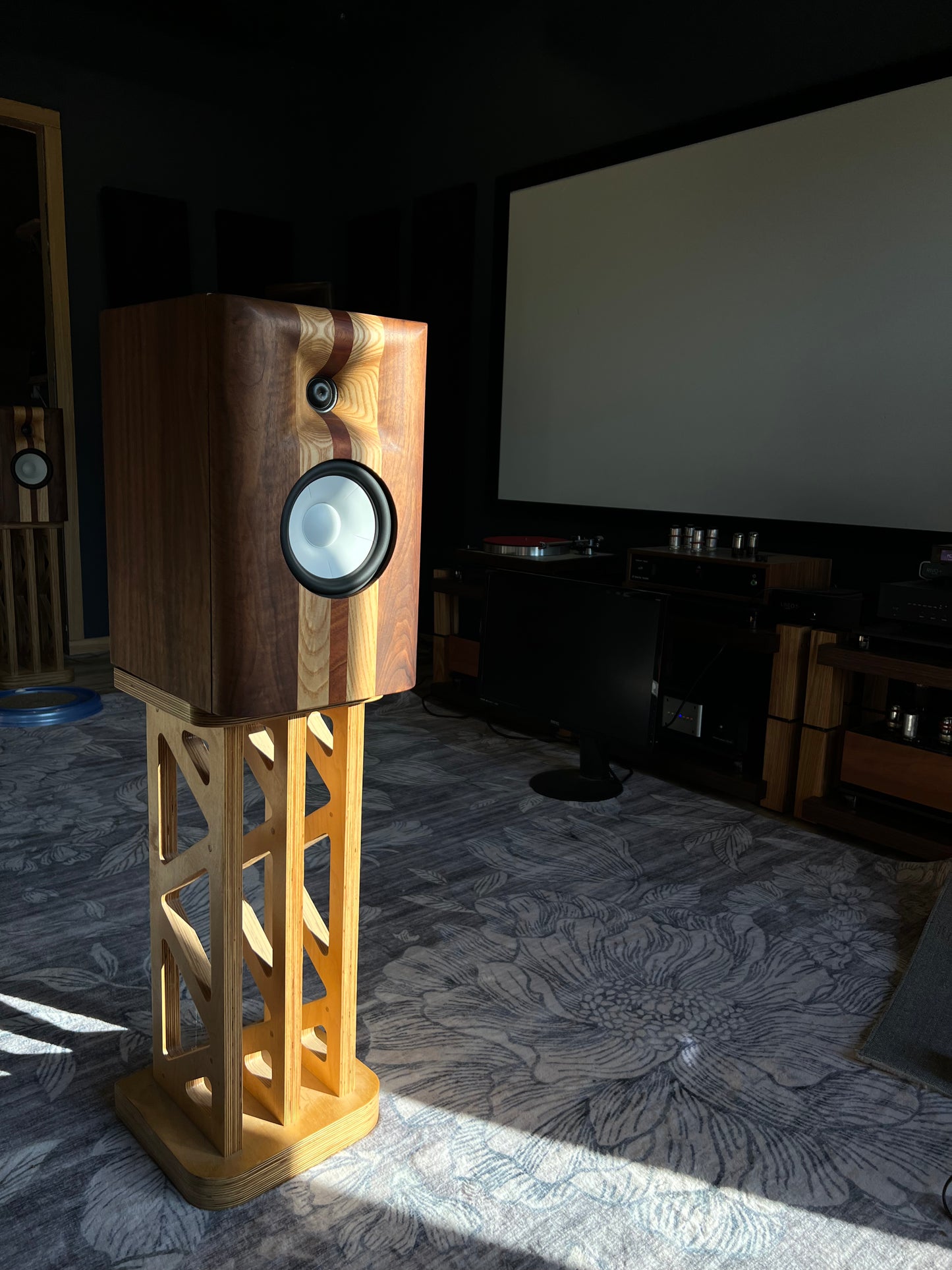 Stand Mount Speaker No.1159.4 --- 6.00" 2-way