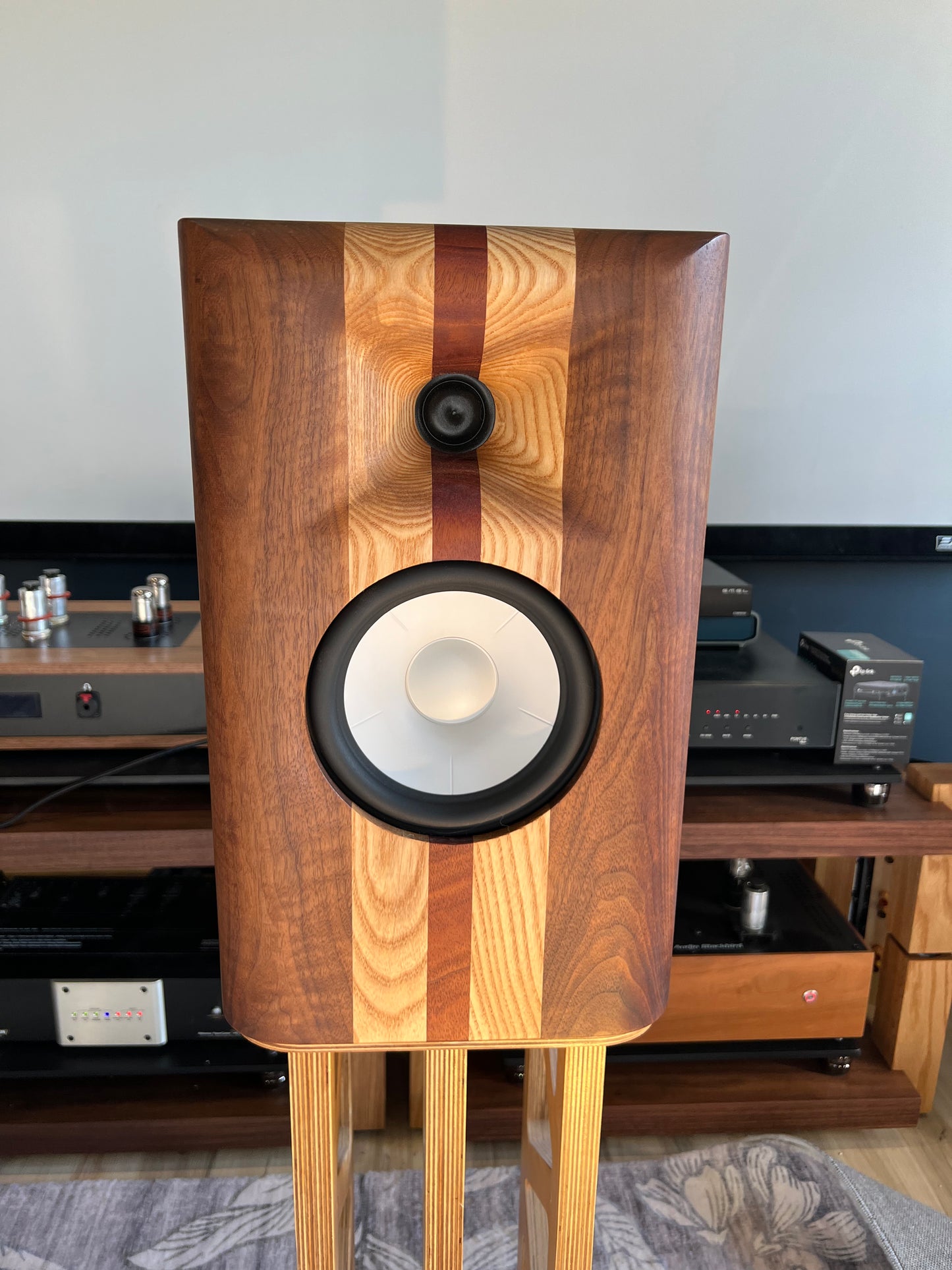 Stand Mount Speaker No.1159.4 --- 6.00" 2-way
