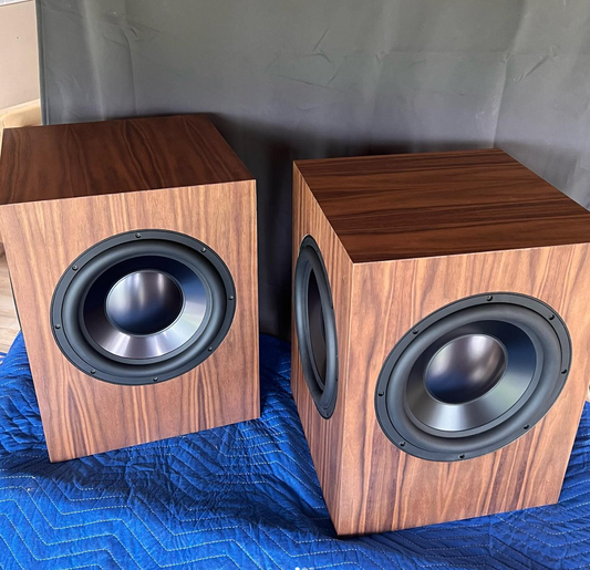 Subwoofer No.1349 in Walnut Veneer